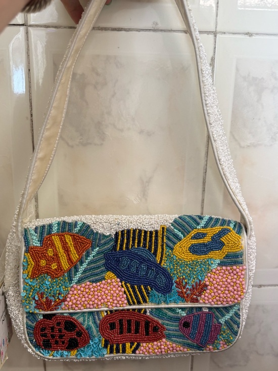 Handbags - Beaded Fish Motif Shoulder Bag - White NWT some yellow spots inside